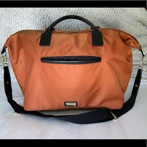 Nylon duffel bag